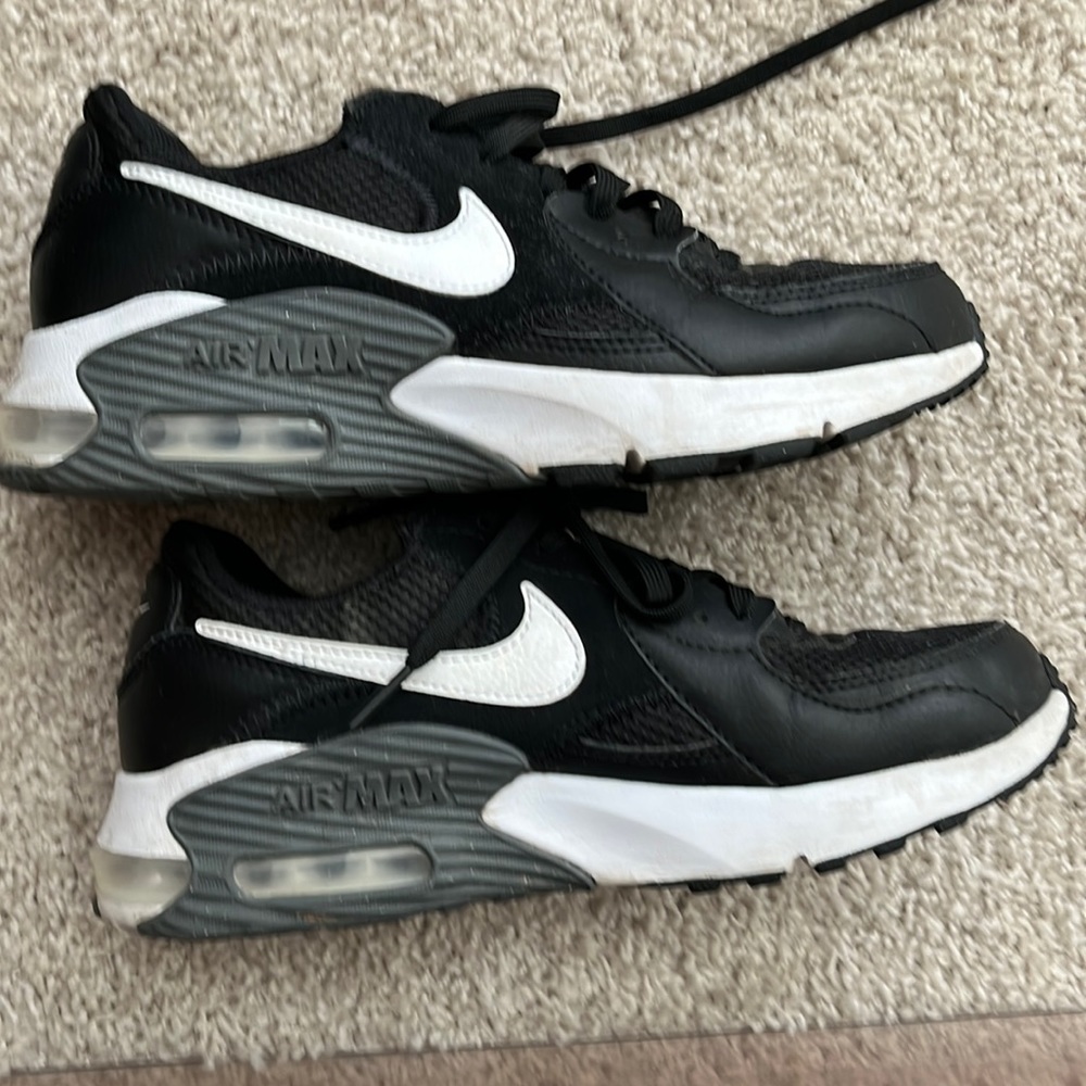 Nike air max shoes
